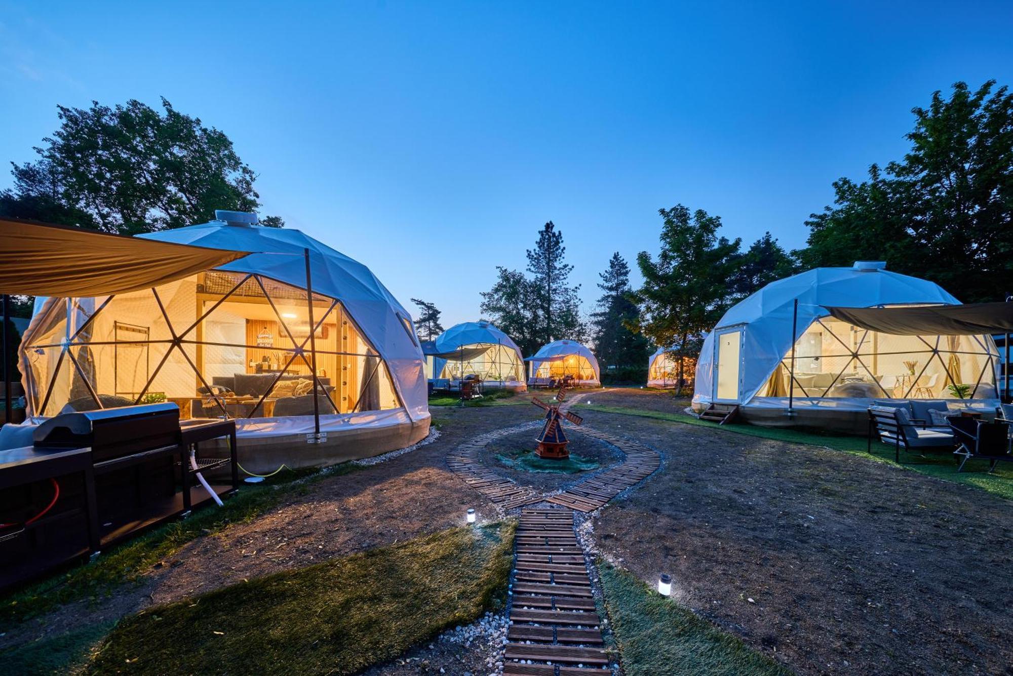 Glamping Slapy Hotel Exterior photo