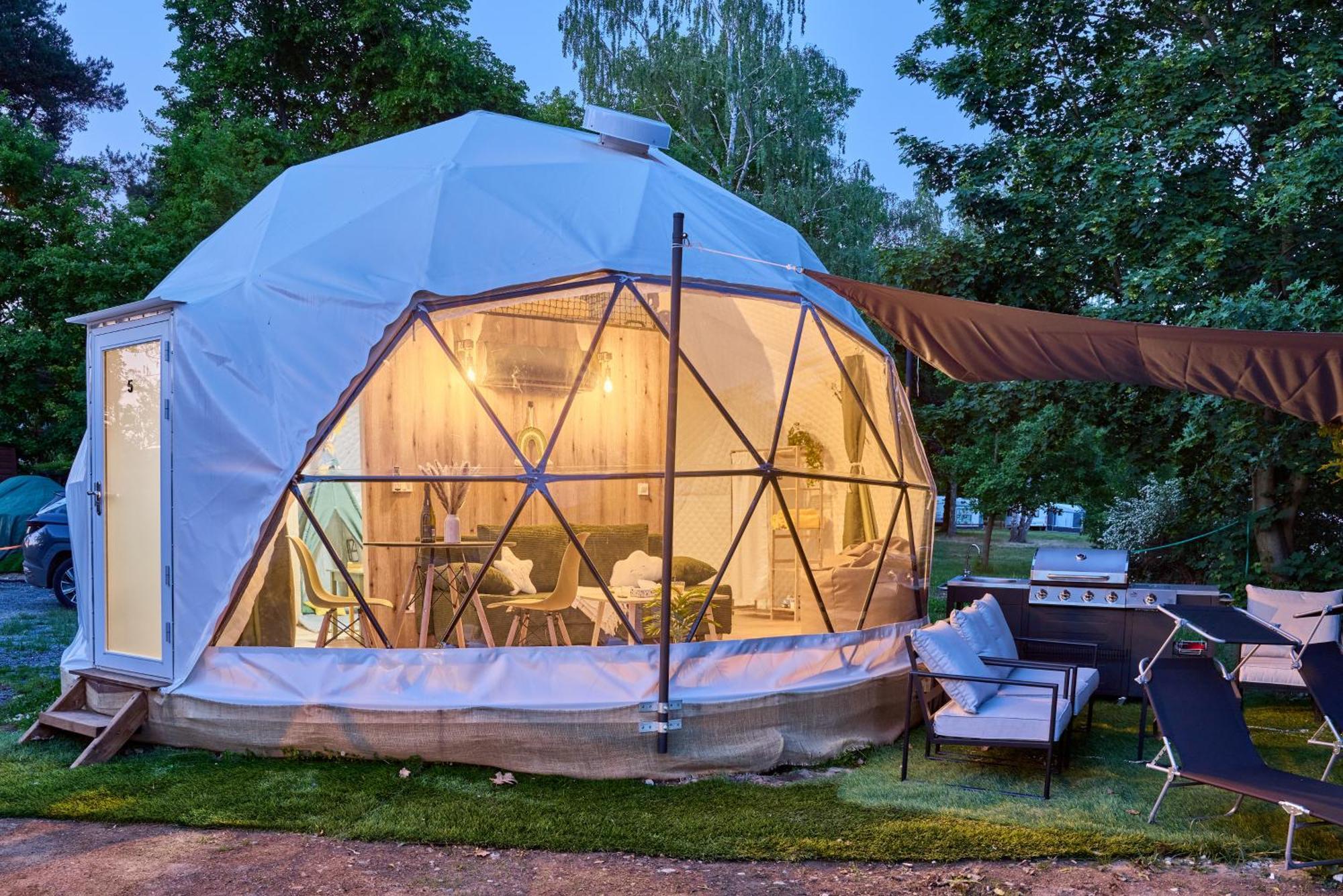 Glamping Slapy Hotel Exterior photo