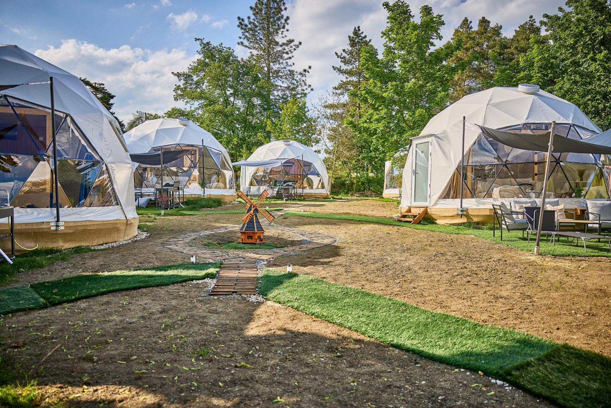 Glamping Slapy Hotel Exterior photo