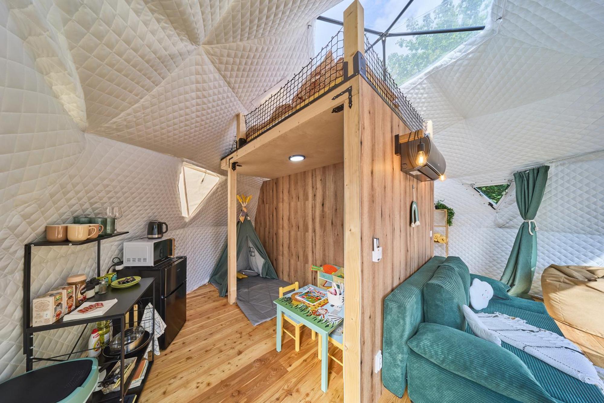 Glamping Slapy Hotel Exterior photo