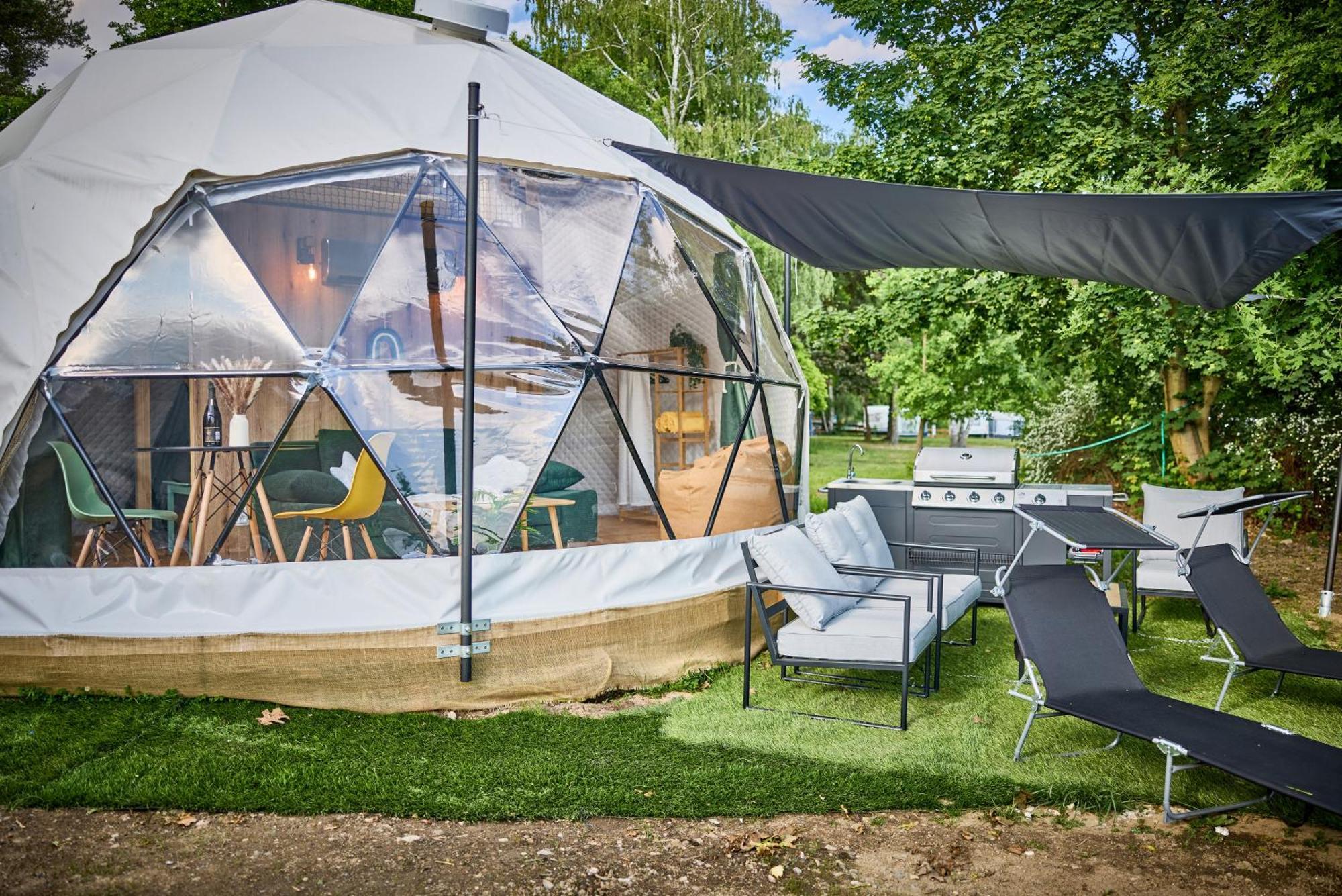 Glamping Slapy Hotel Exterior photo