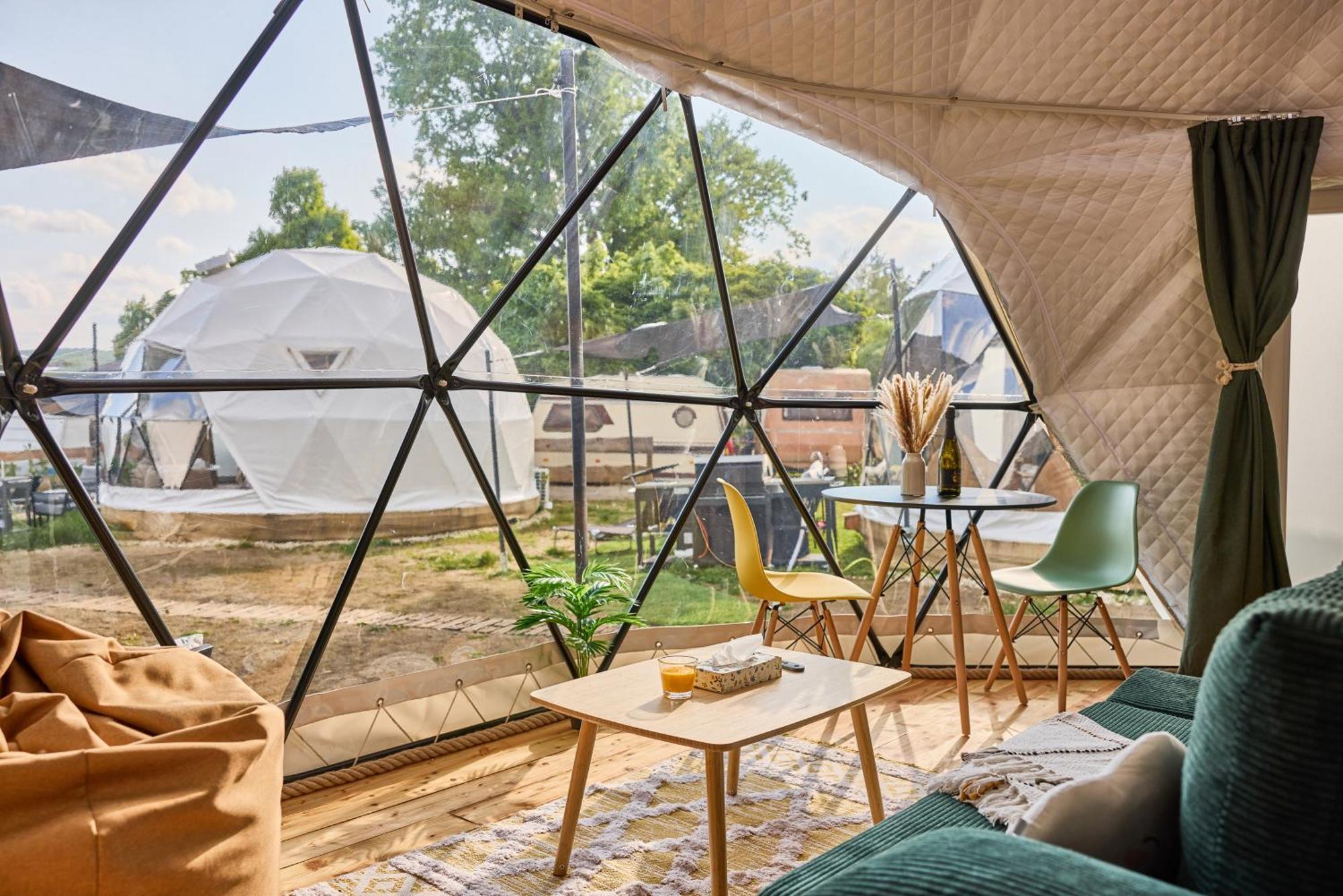 Glamping Slapy Hotel Exterior photo
